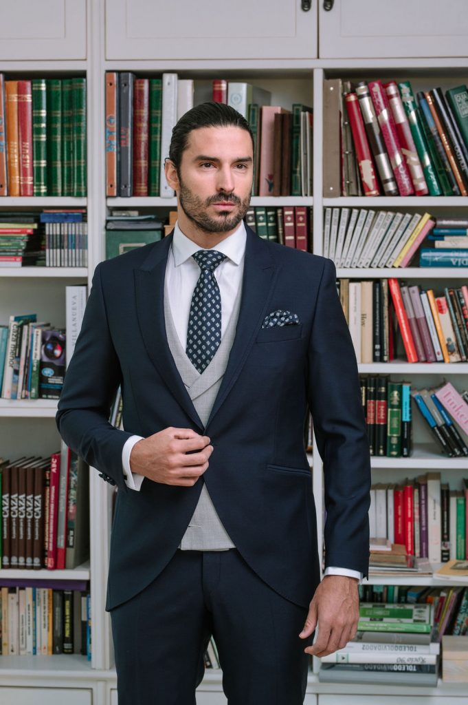 Traje de novio 2026 modelo abel – Guillermo Villanueva