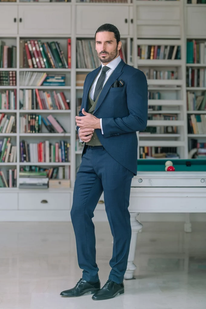 Chaqué azul Soluco 2026 vista completa