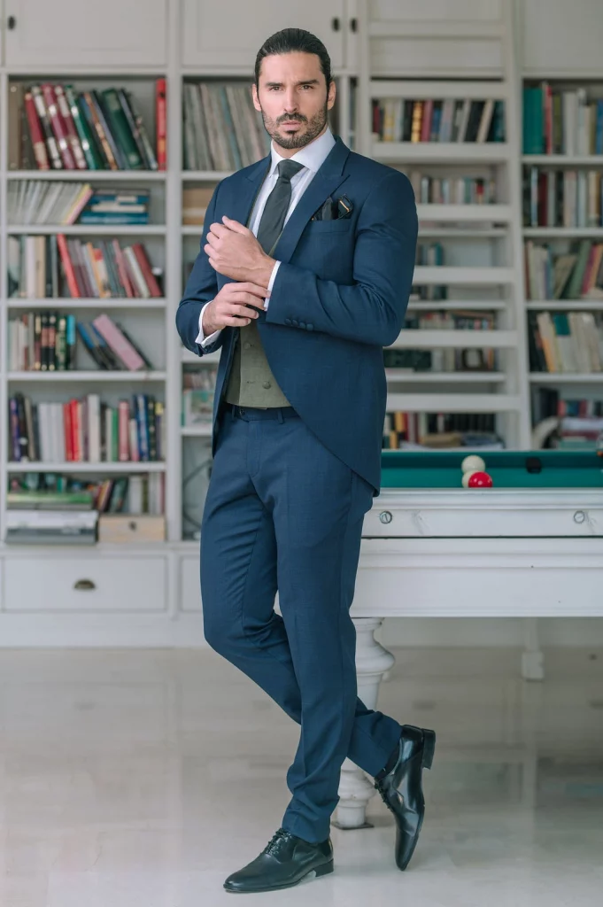 Chaqué azul Soluco perfil del conjunto